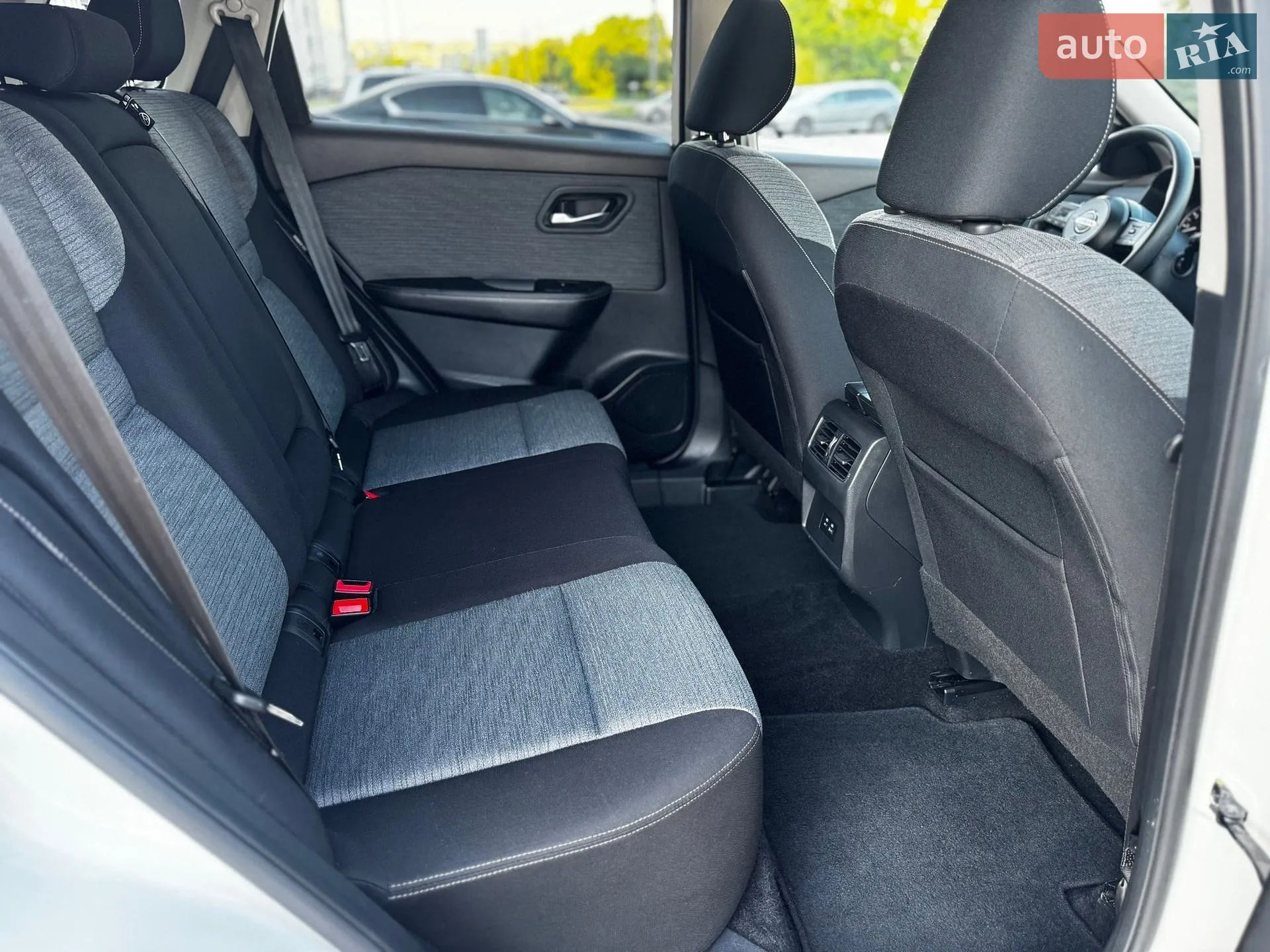2020 Nissan Rogue - мініатюра 15