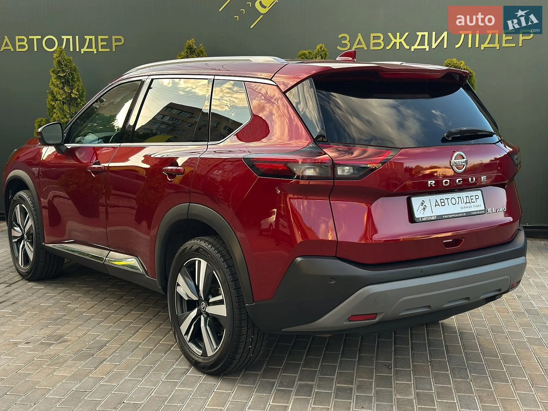 2021 Nissan Rogue - мініатюра 12
