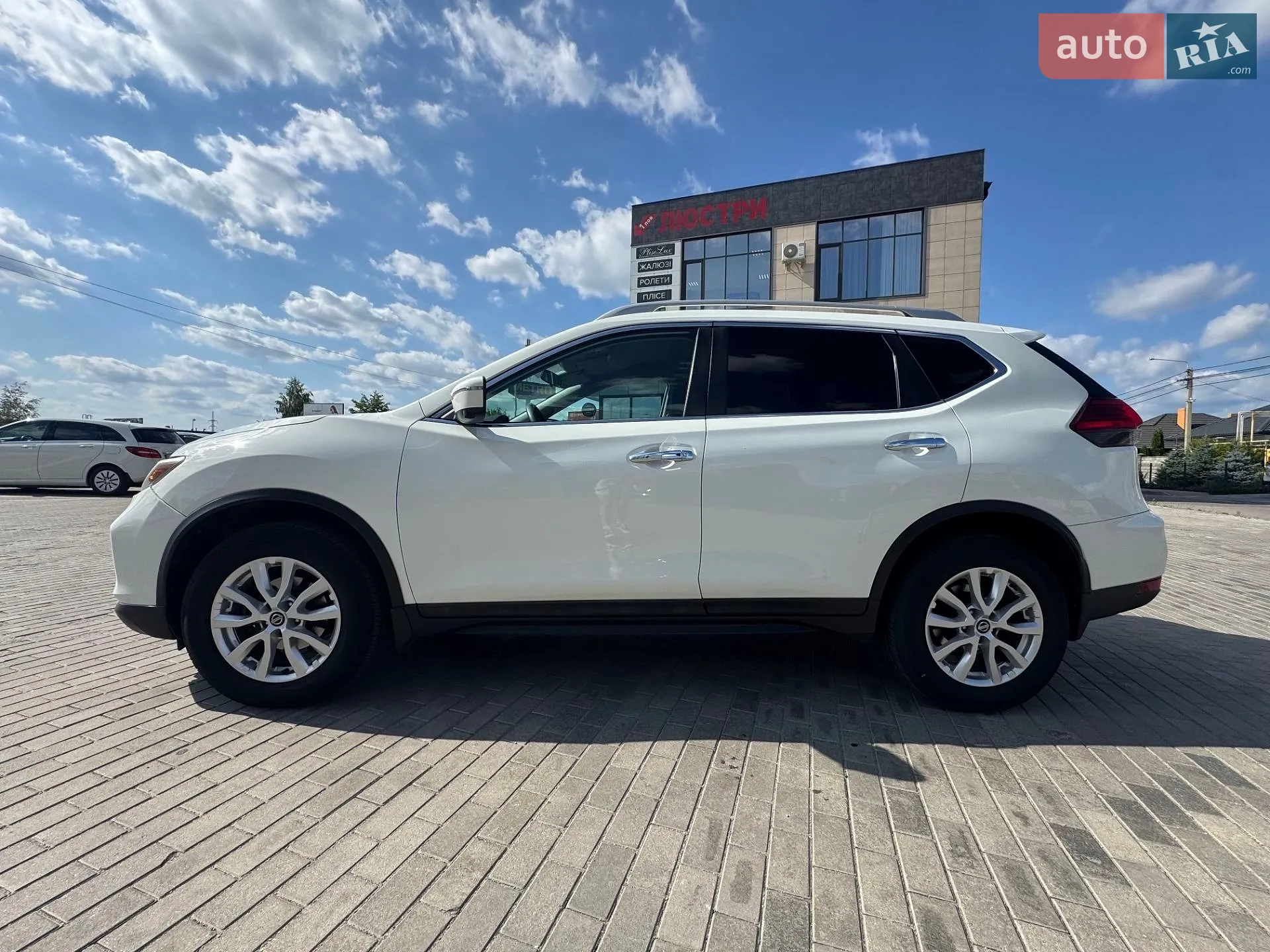 2017 Nissan Rogue - мініатюра 9