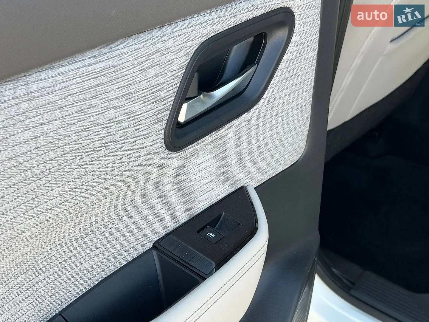 2021 Nissan Rogue - мініатюра 27
