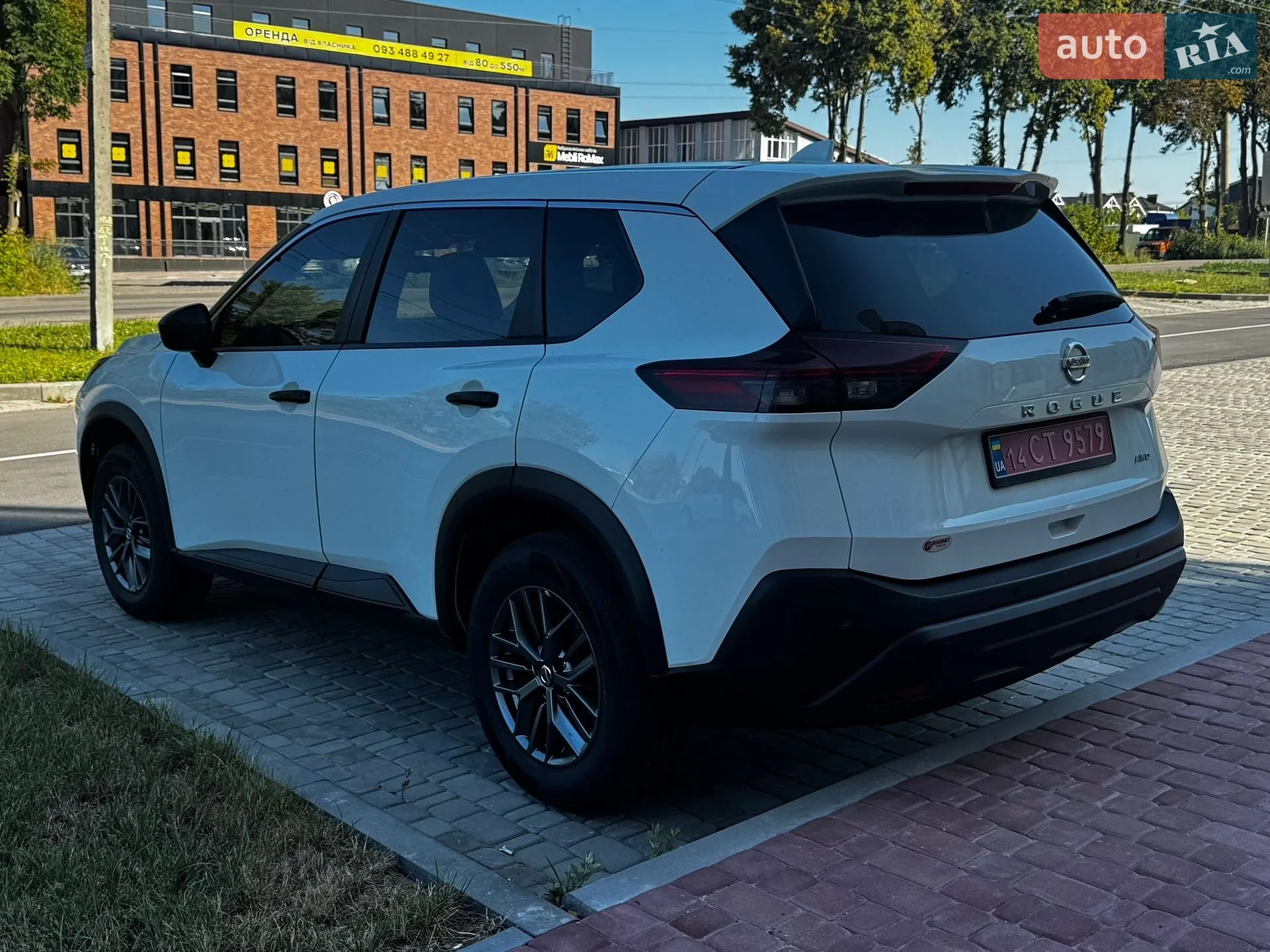 2021 Nissan Rogue - мініатюра 8