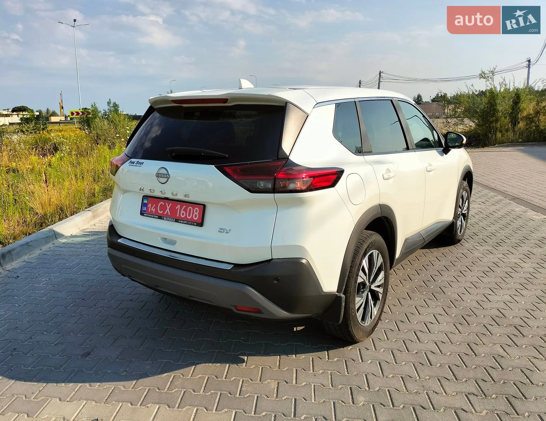2022 Nissan Rogue - мініатюра 14