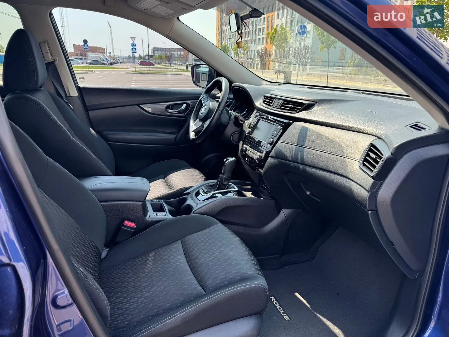 2018 Nissan Rogue - мініатюра 8