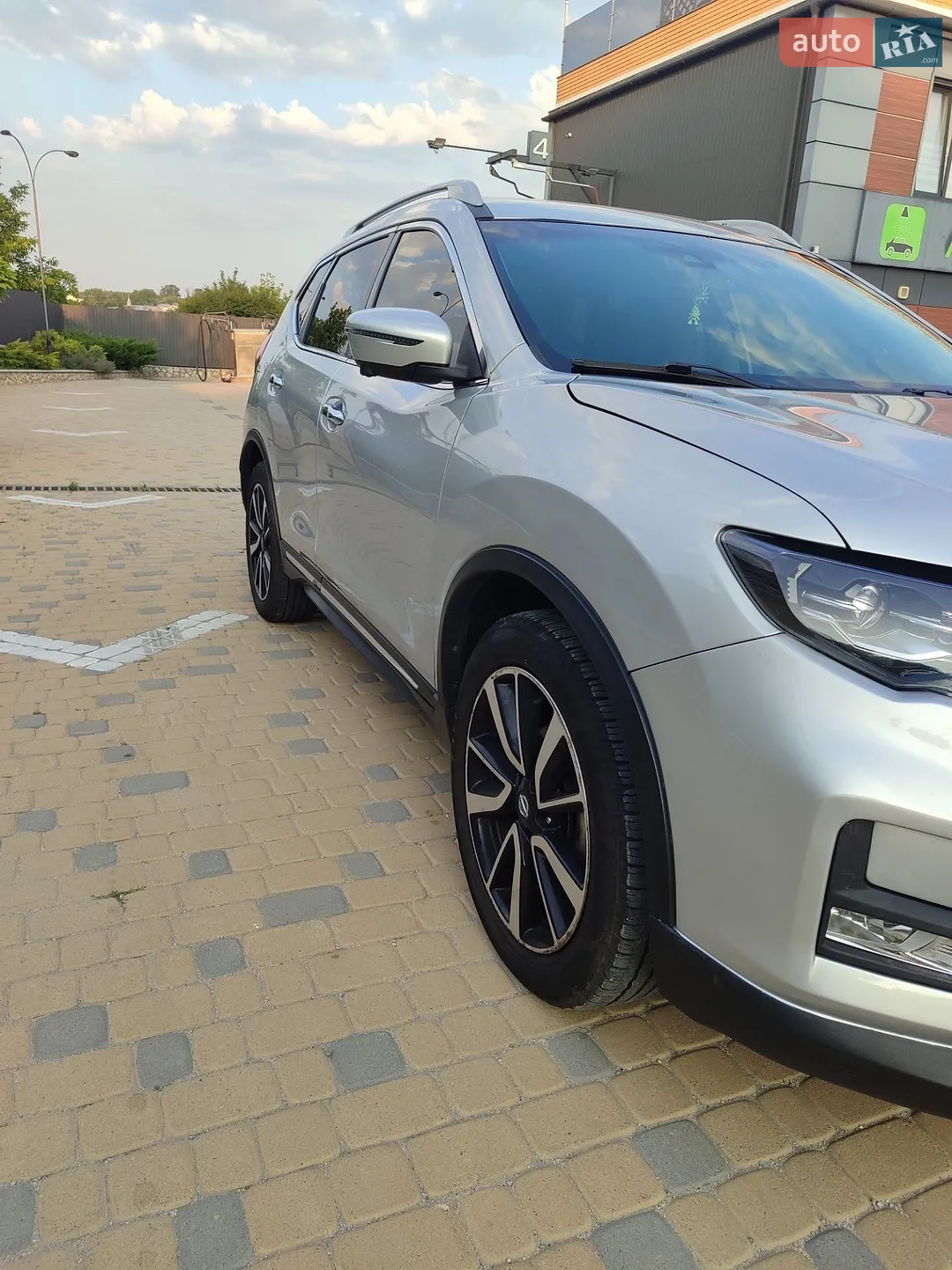 2019 Nissan Rogue - мініатюра 3