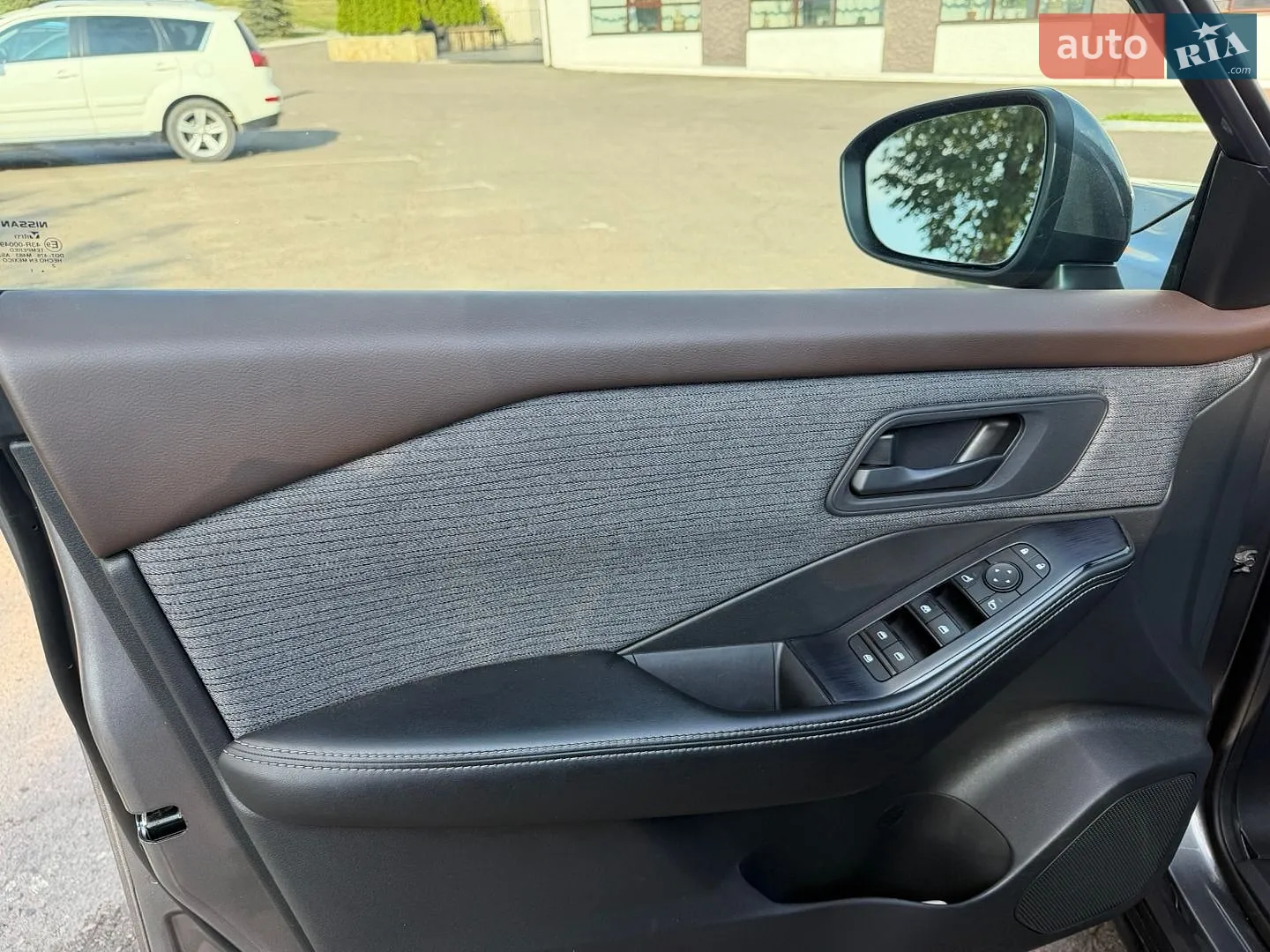 2021 Nissan Rogue - мініатюра 10