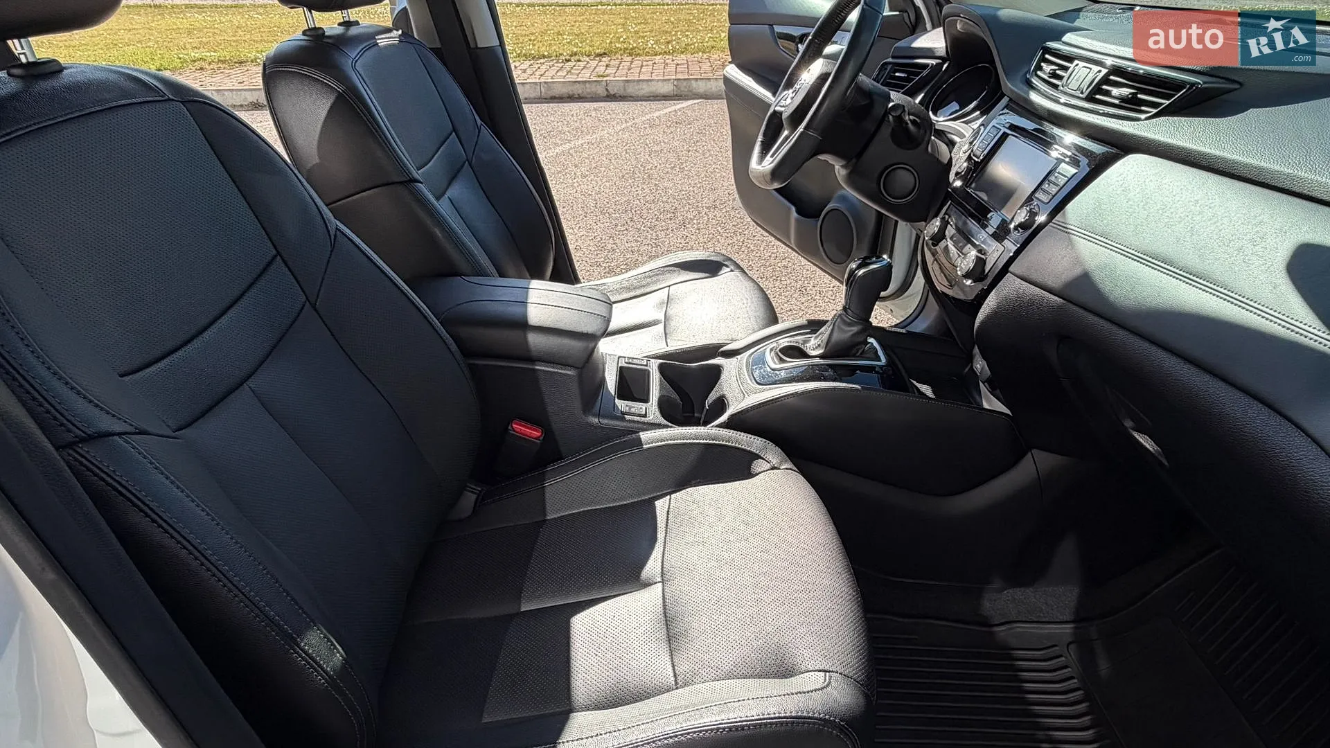 2016 Nissan Rogue - мініатюра 24