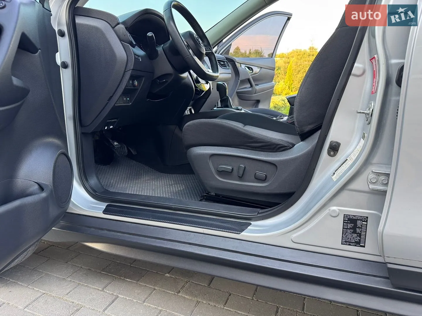2016 Nissan Rogue - мініатюра 29