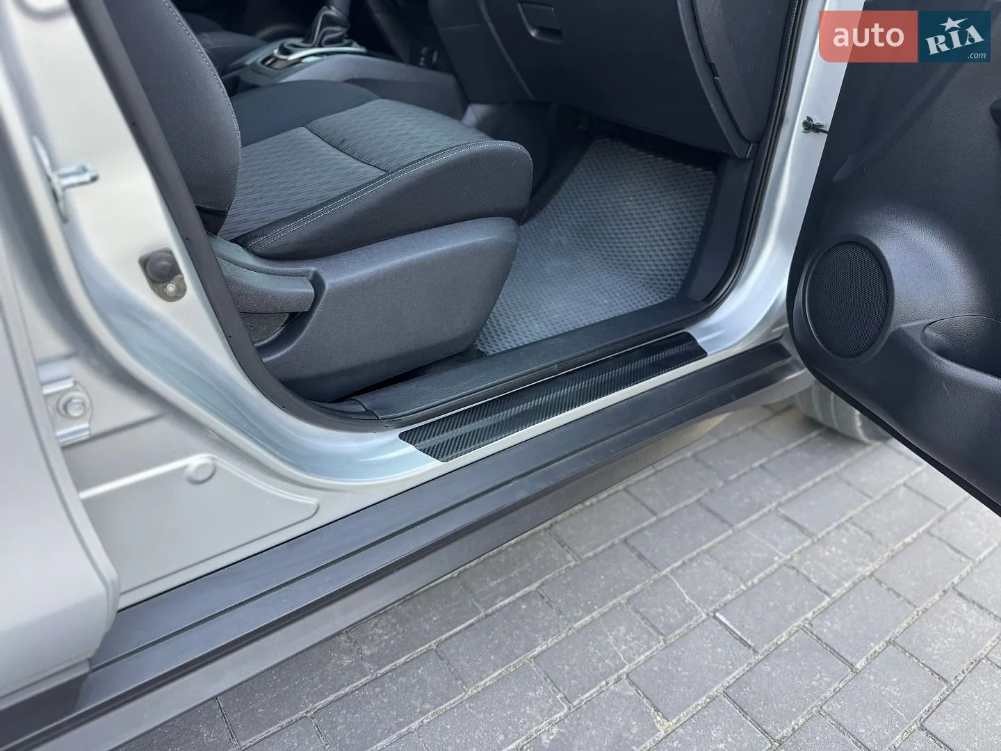 2016 Nissan Rogue - мініатюра 40