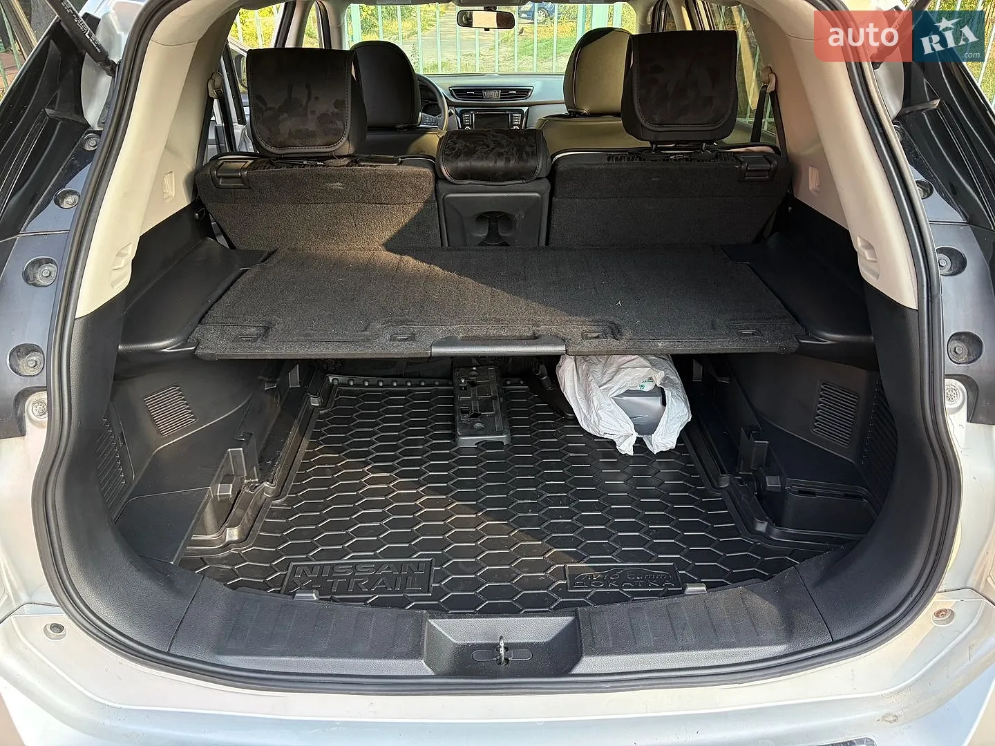 2017 Nissan Rogue - мініатюра 16