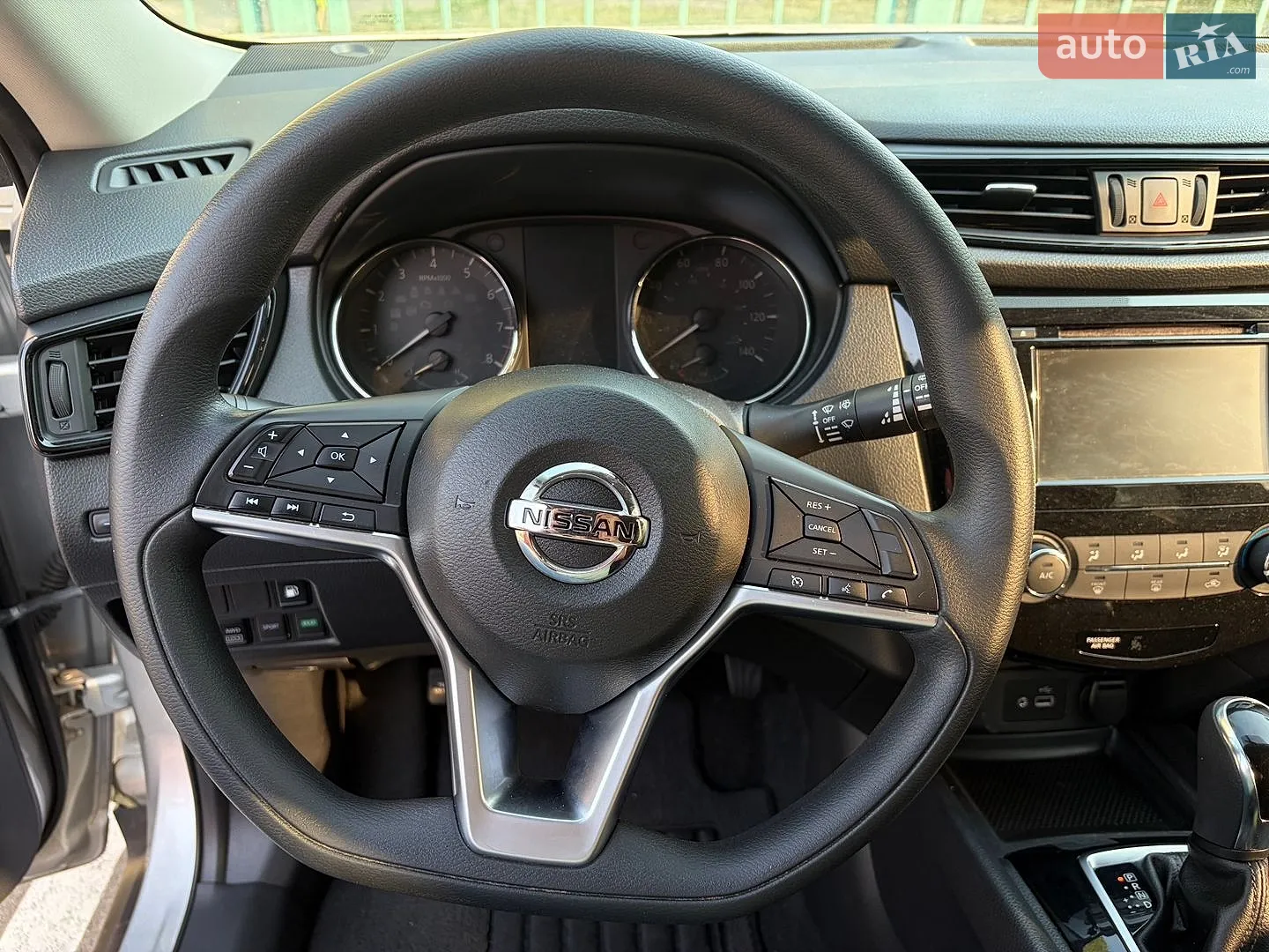 2017 Nissan Rogue - мініатюра 40