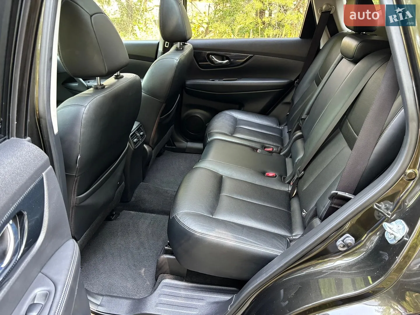 2017 Nissan Rogue - мініатюра 16