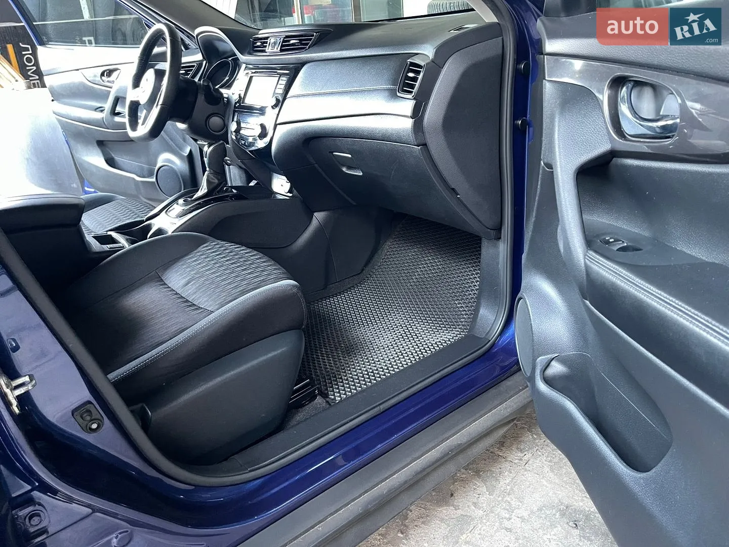 2020 Nissan Rogue - мініатюра 43