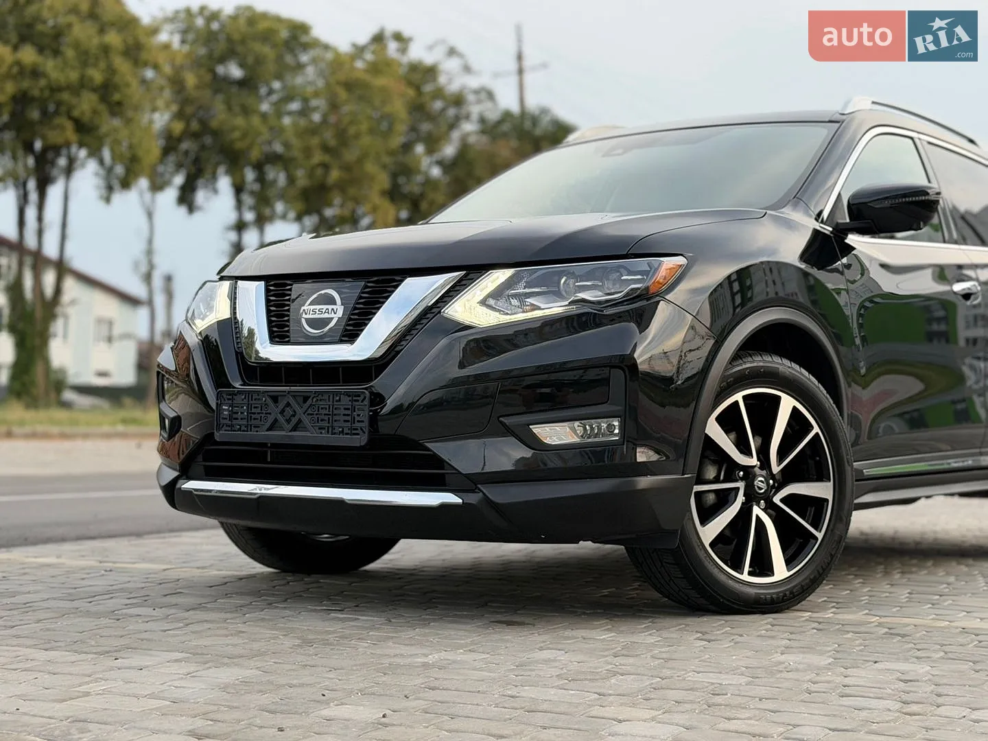 2017 Nissan Rogue - мініатюра 2