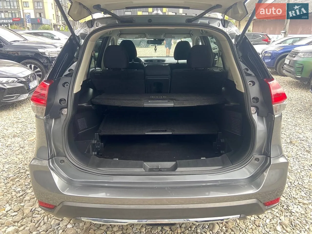 2019 Nissan Rogue - мініатюра 10