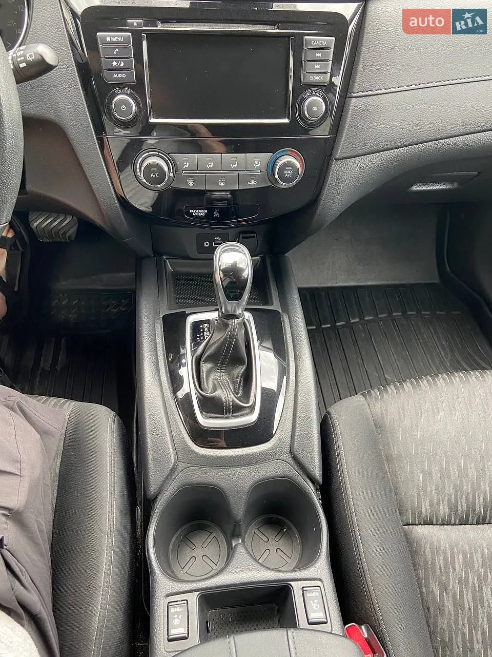 2019 Nissan Rogue - мініатюра 14