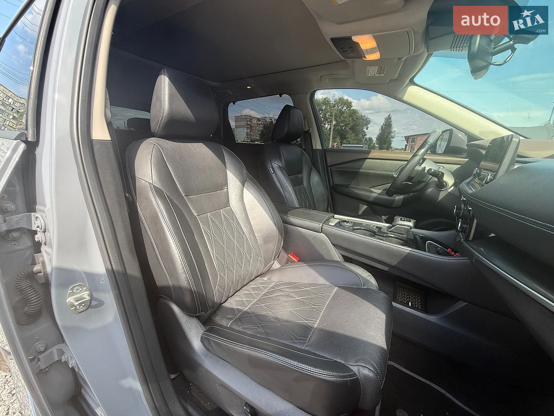 2021 Nissan Rogue - мініатюра 12