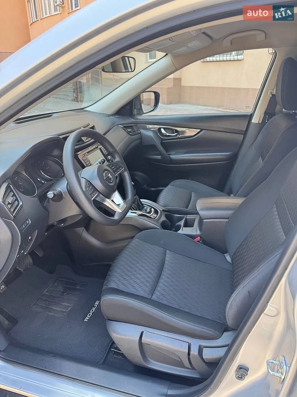 2017 Nissan Rogue - мініатюра 11
