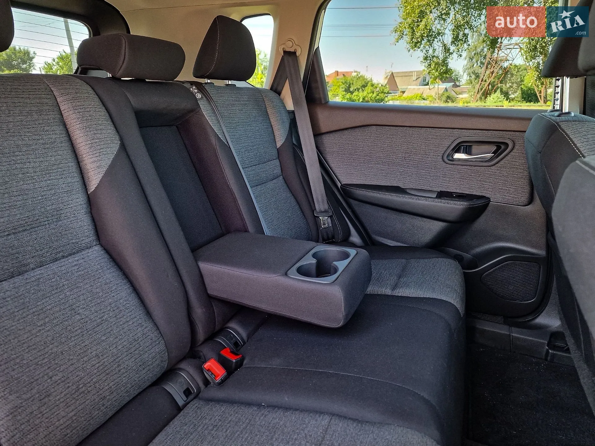 2021 Nissan Rogue - мініатюра 24