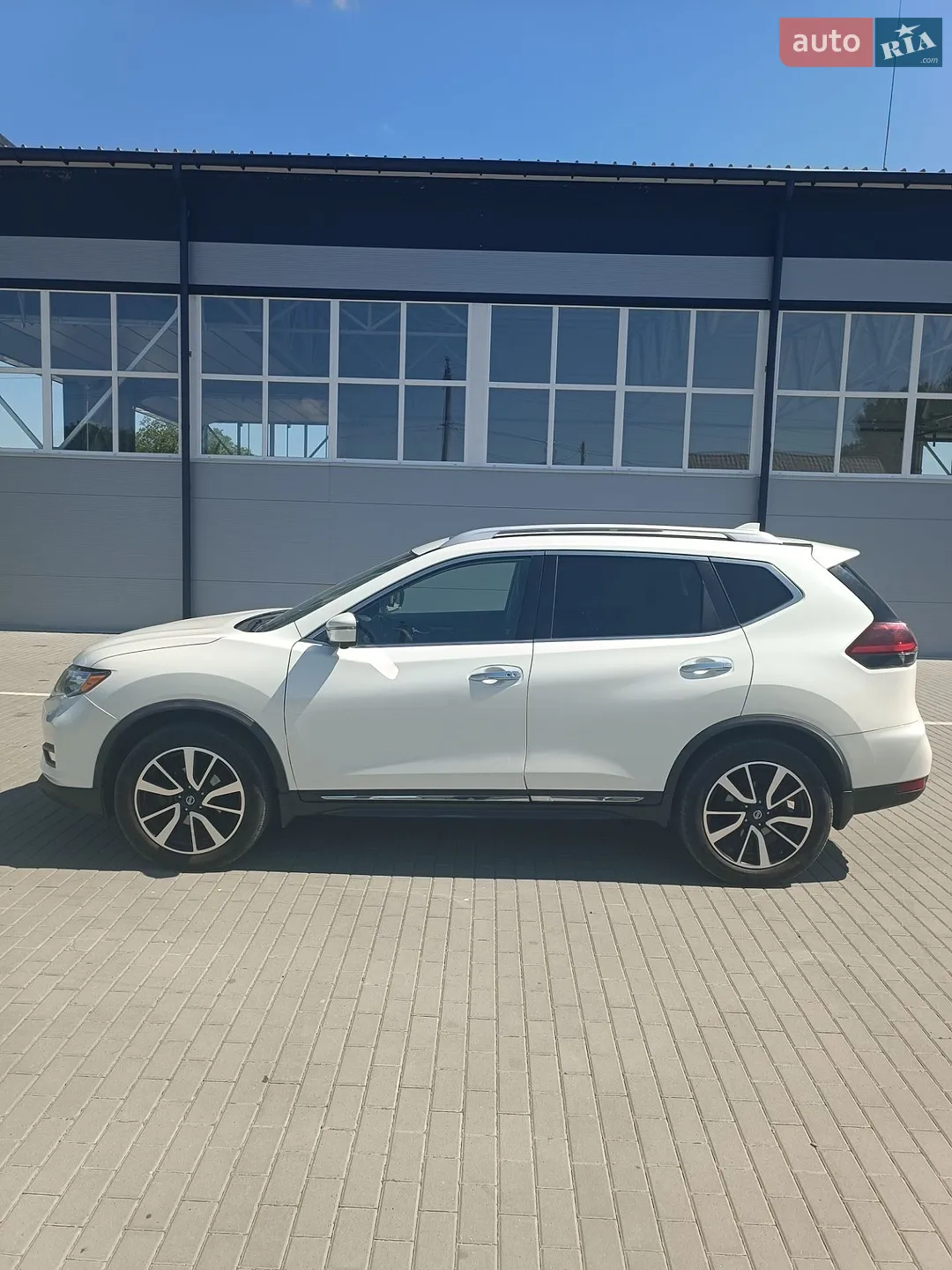 2018 Nissan Rogue - мініатюра 3
