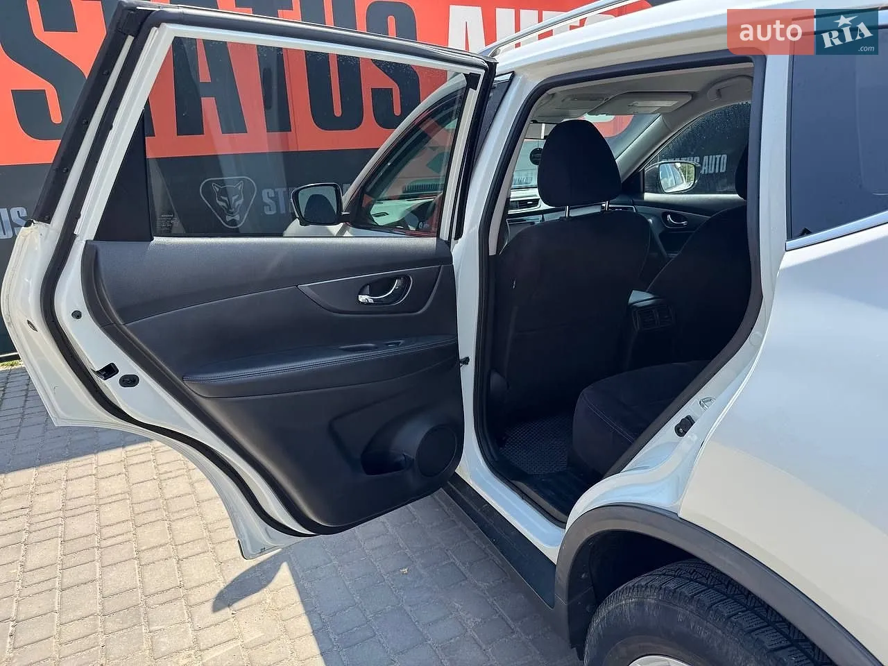 2016 Nissan Rogue - мініатюра 28