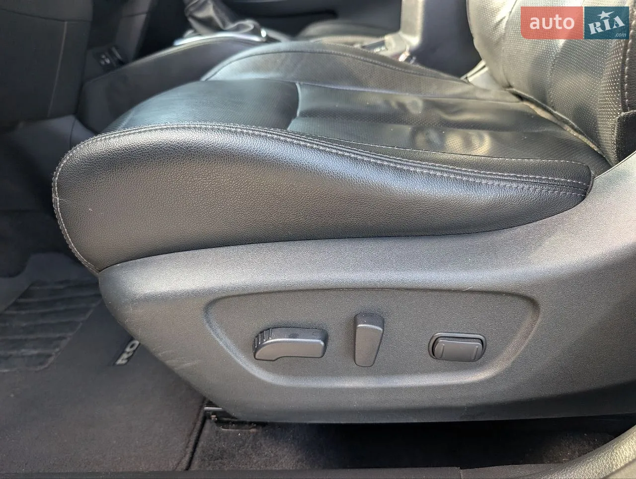 2019 Nissan Rogue - мініатюра 25