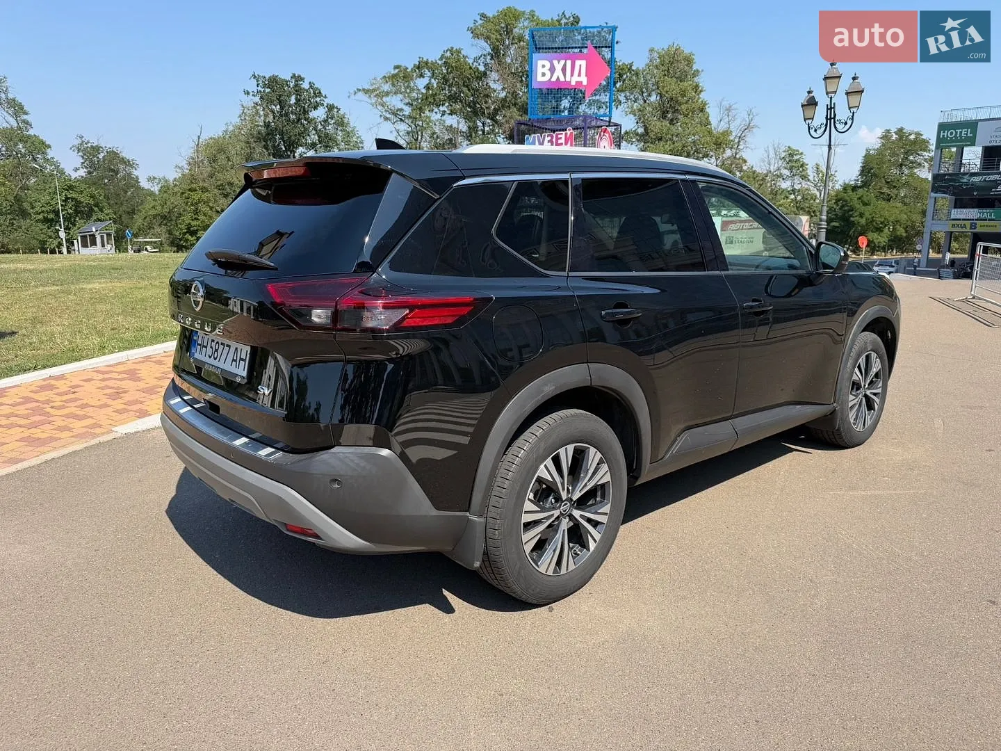 2020 Nissan Rogue - мініатюра 8