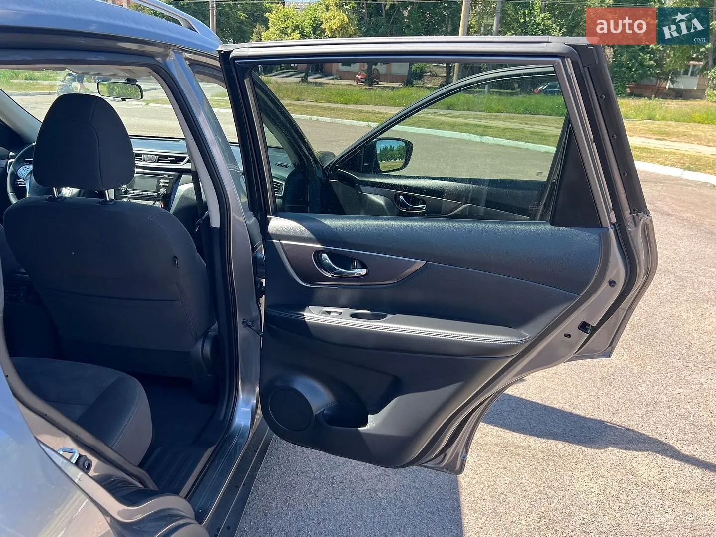 2016 Nissan Rogue - мініатюра 11