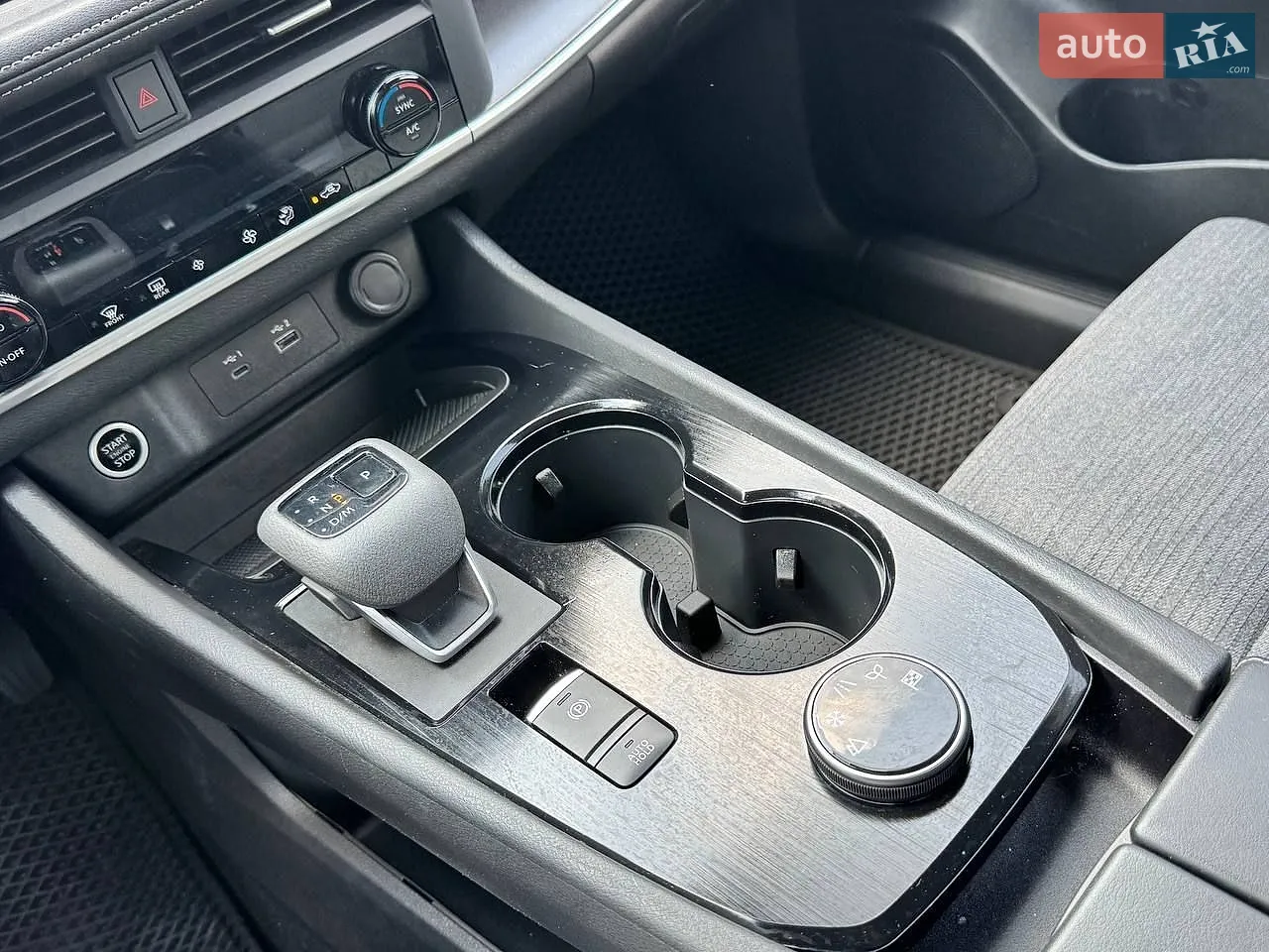 2023 Nissan Rogue - мініатюра 15