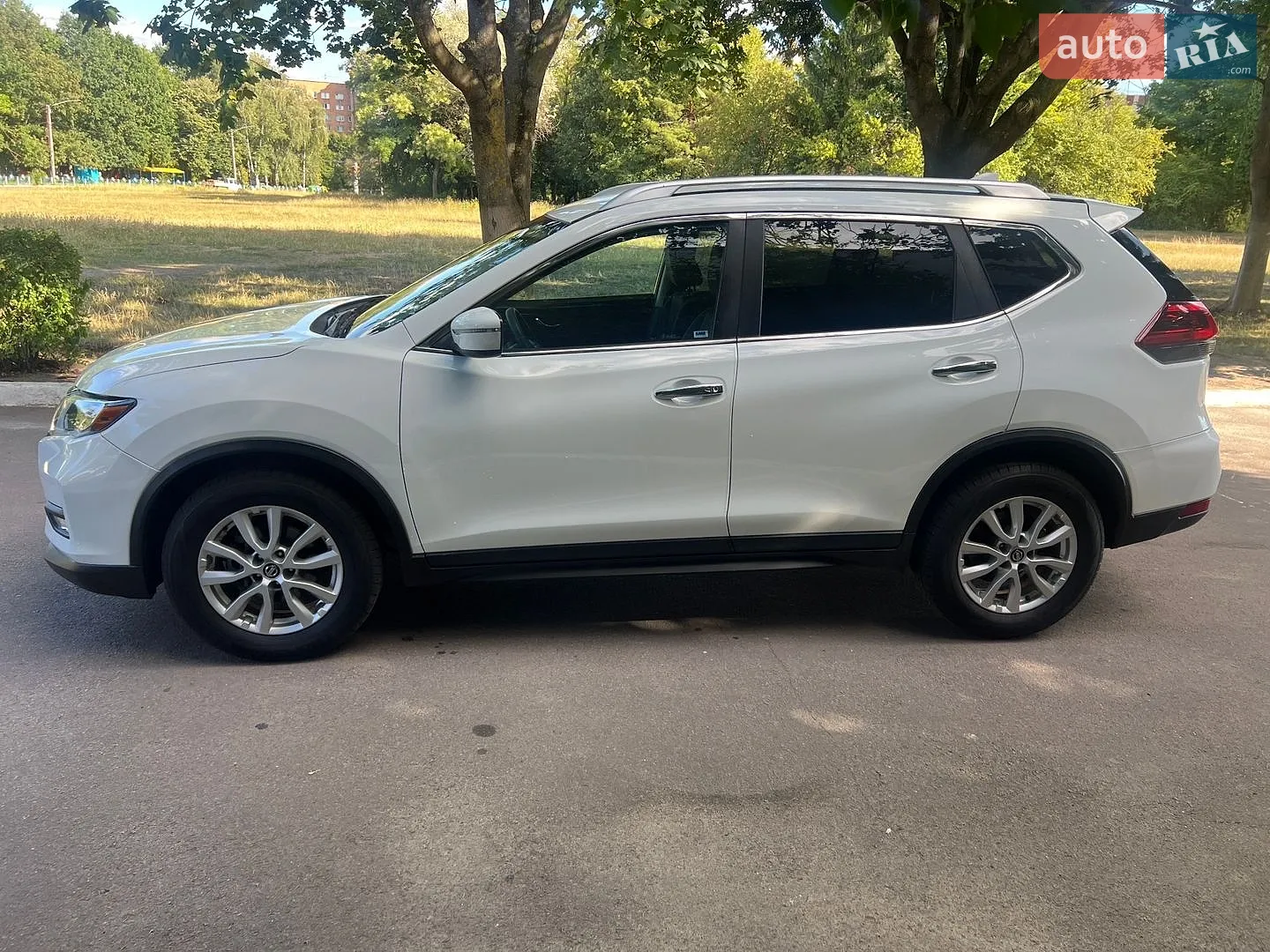 2017 Nissan Rogue - мініатюра 4
