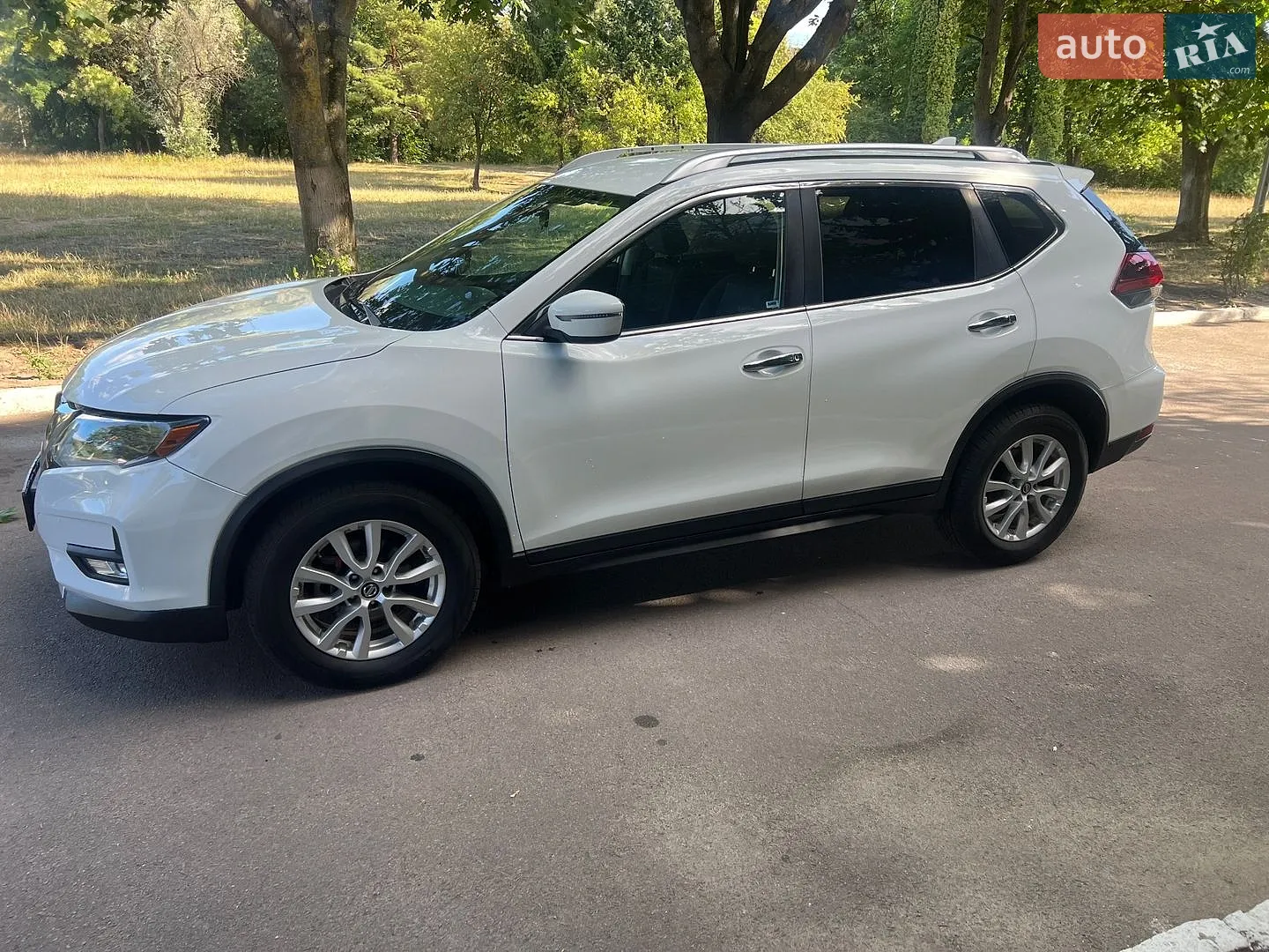 2017 Nissan Rogue - мініатюра 11