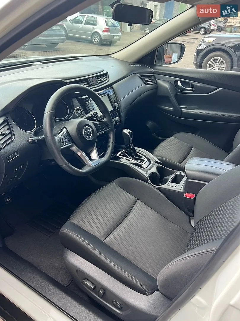 2017 Nissan Rogue - мініатюра 14