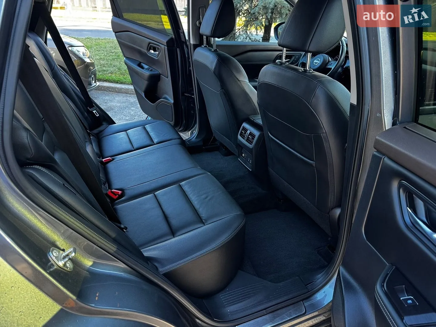2023 Nissan Rogue - мініатюра 11