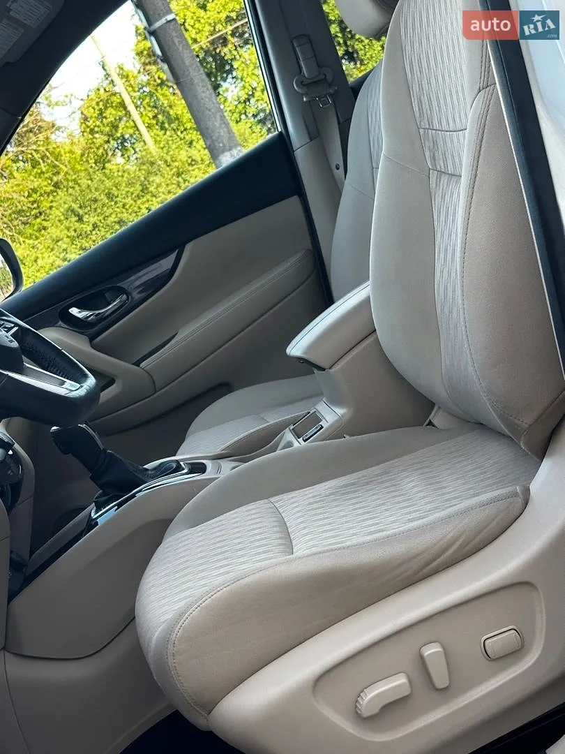 2018 Nissan Rogue - мініатюра 15