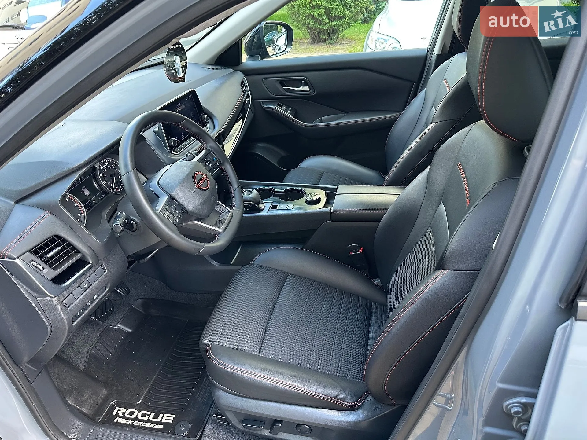 2025 Nissan Rogue - мініатюра 32
