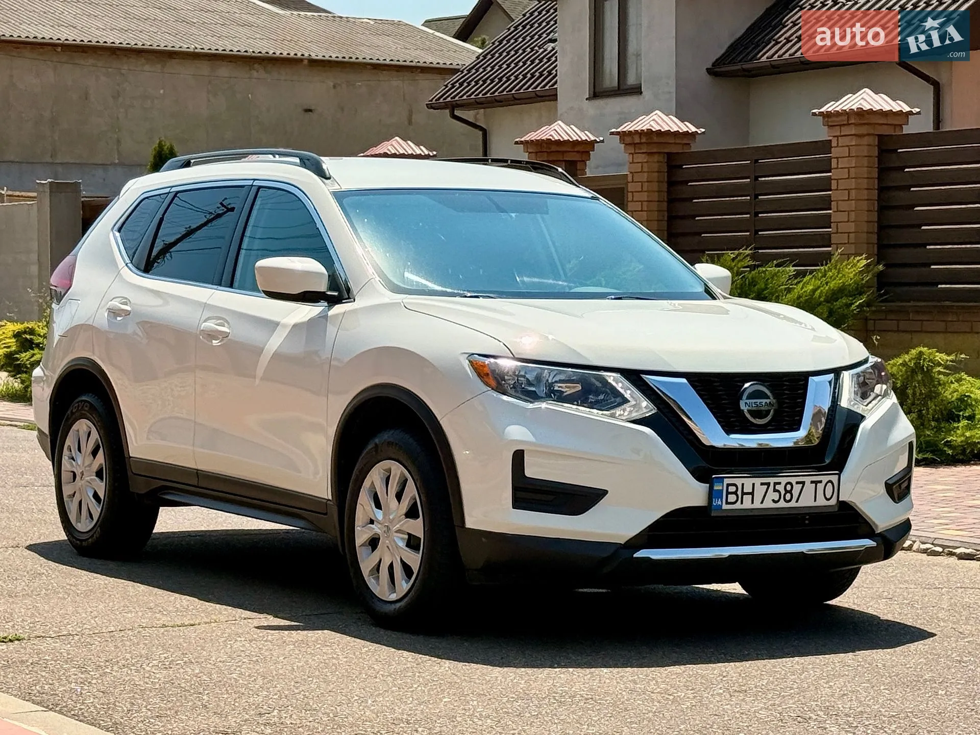 2018 Nissan Rogue - мініатюра 3