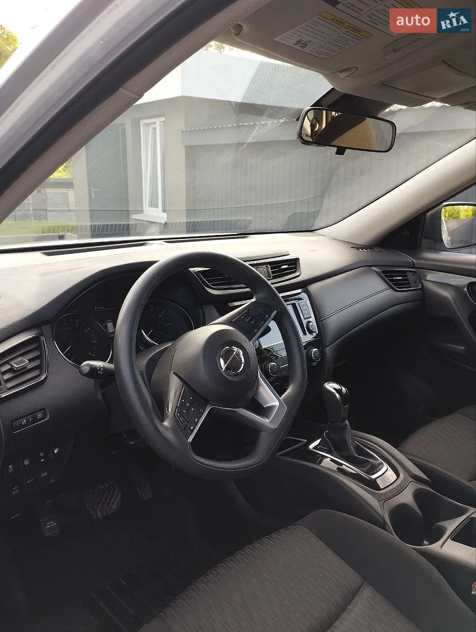 2020 Nissan Rogue - мініатюра 2