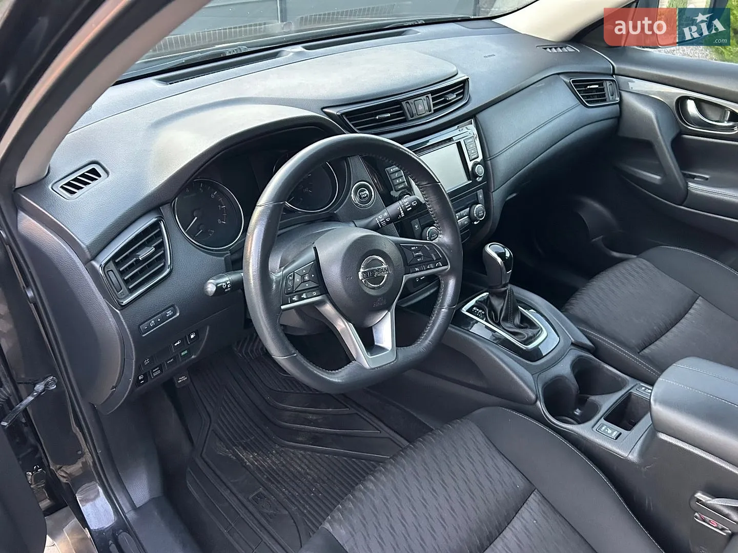 2018 Nissan Rogue - мініатюра 27