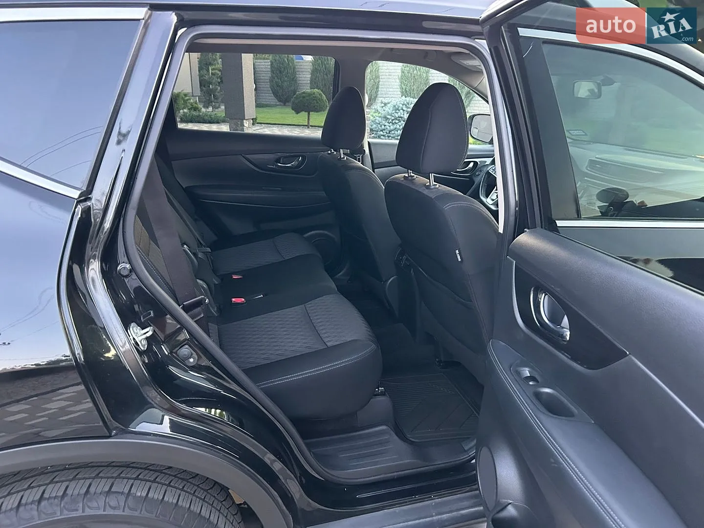 2018 Nissan Rogue - мініатюра 41
