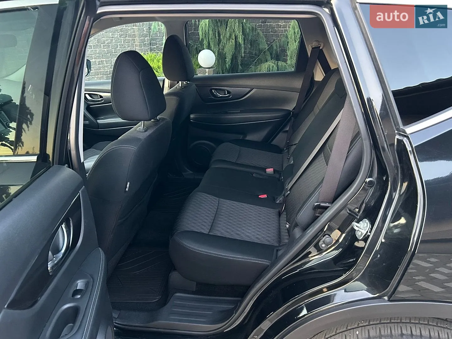 2018 Nissan Rogue - мініатюра 37