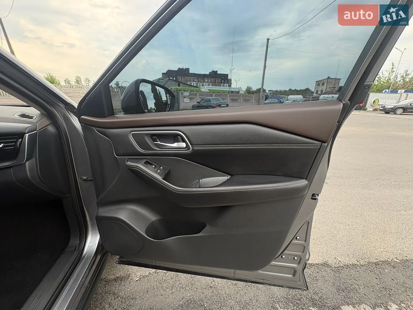 2021 Nissan Rogue - мініатюра 15