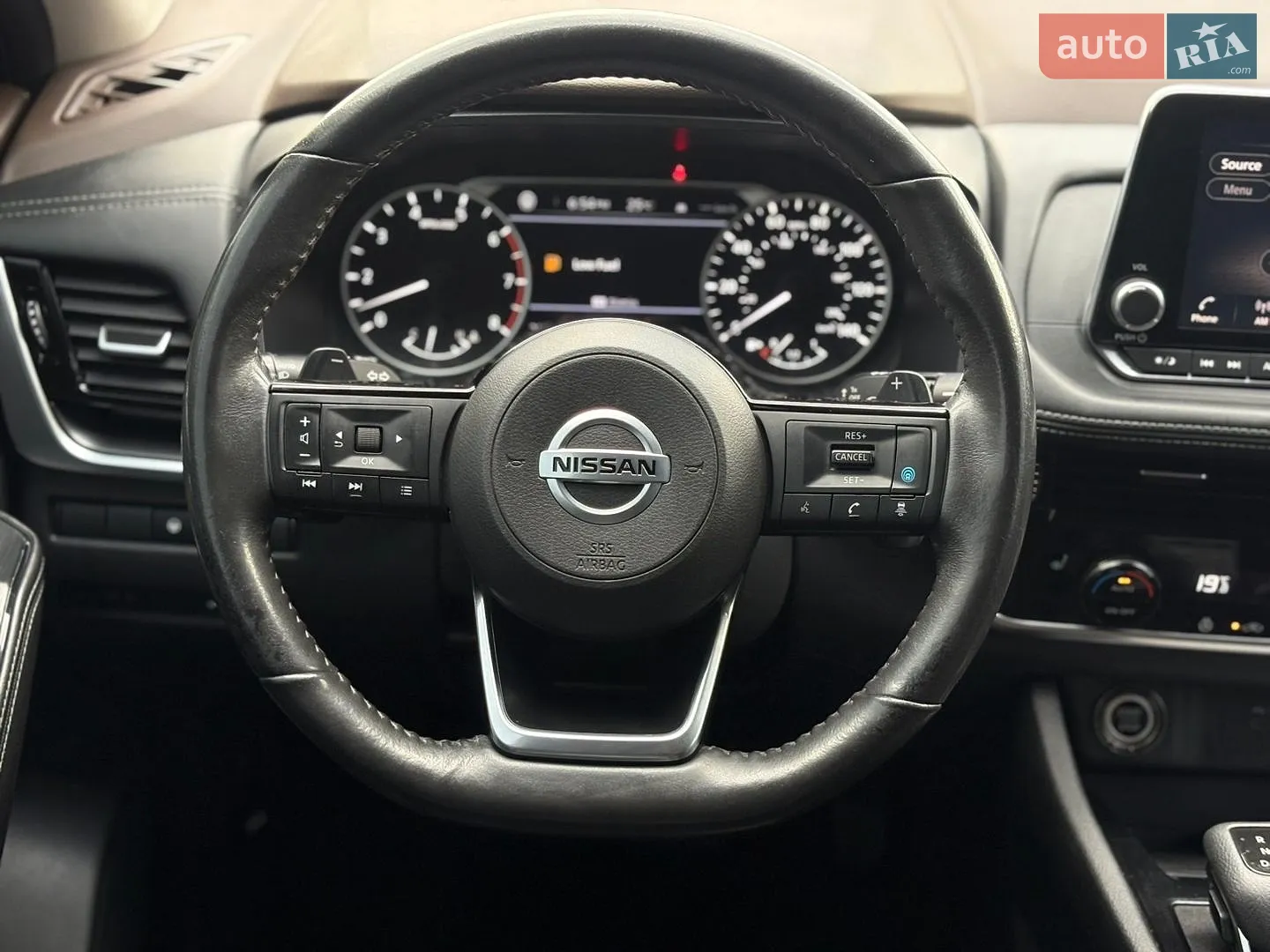 2021 Nissan Rogue - мініатюра 17