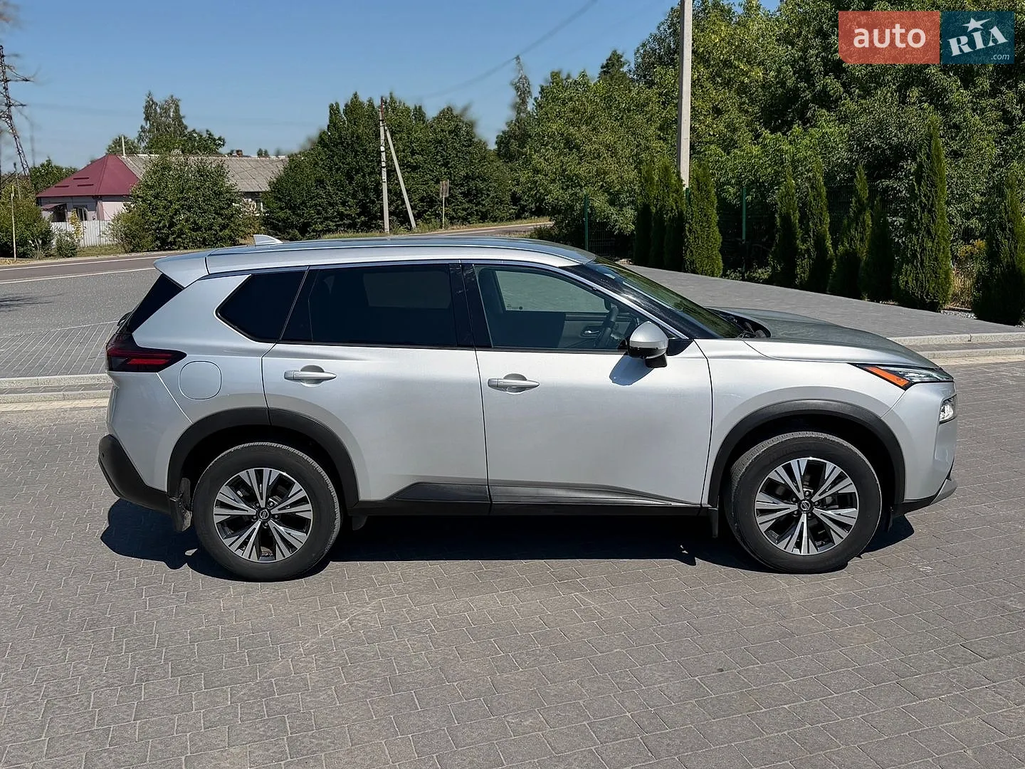 2020 Nissan Rogue - мініатюра 3