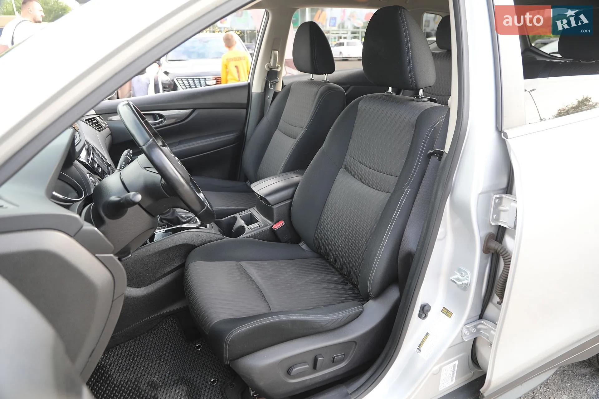 2017 Nissan Rogue - мініатюра 13