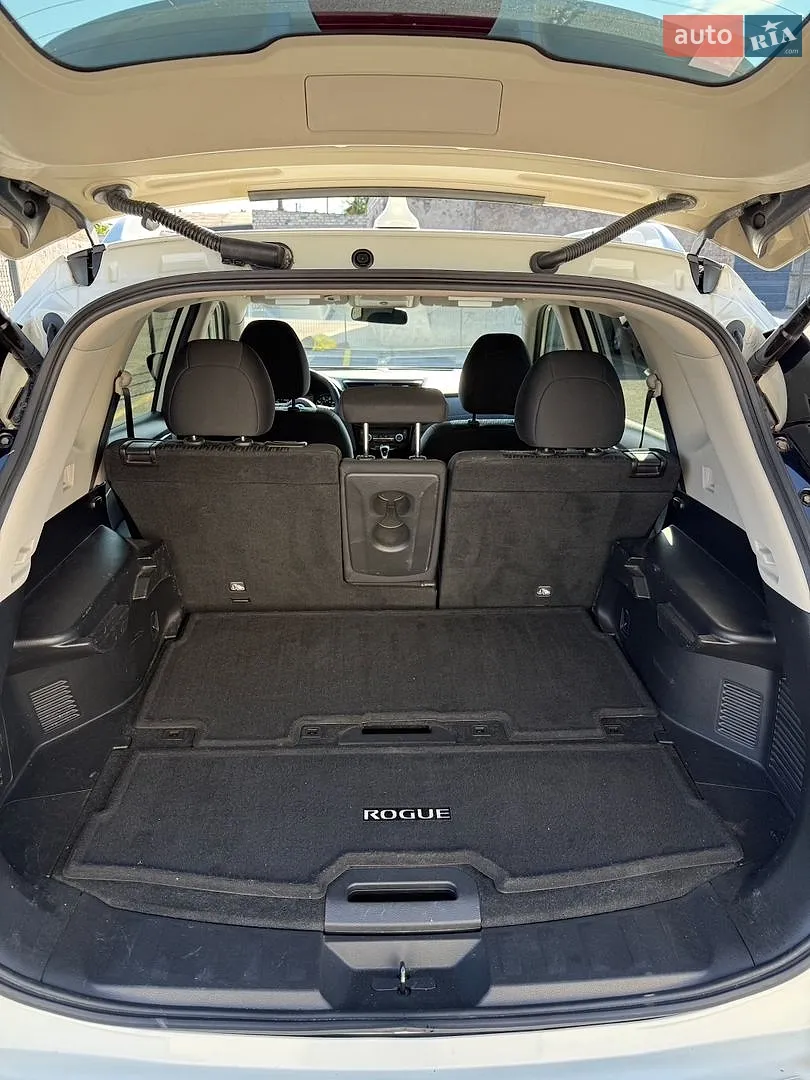 2017 Nissan Rogue - мініатюра 8