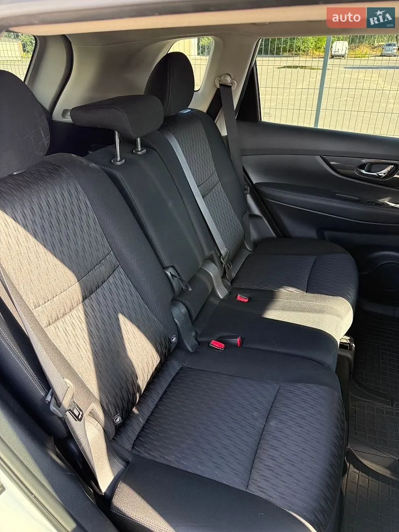 2017 Nissan Rogue - мініатюра 14