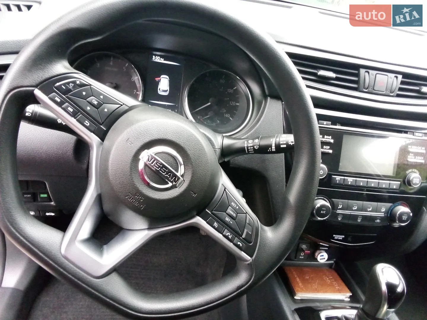 2017 Nissan Rogue - мініатюра 9