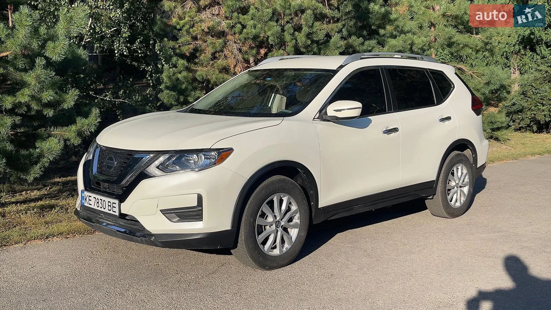 2019 Nissan Rogue - мініатюра 2