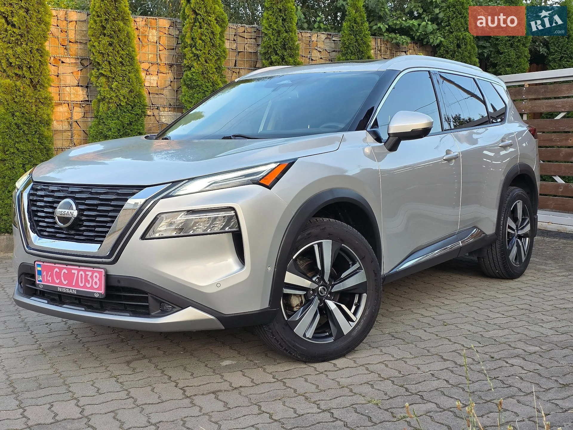 2021 Nissan Rogue - мініатюра 4