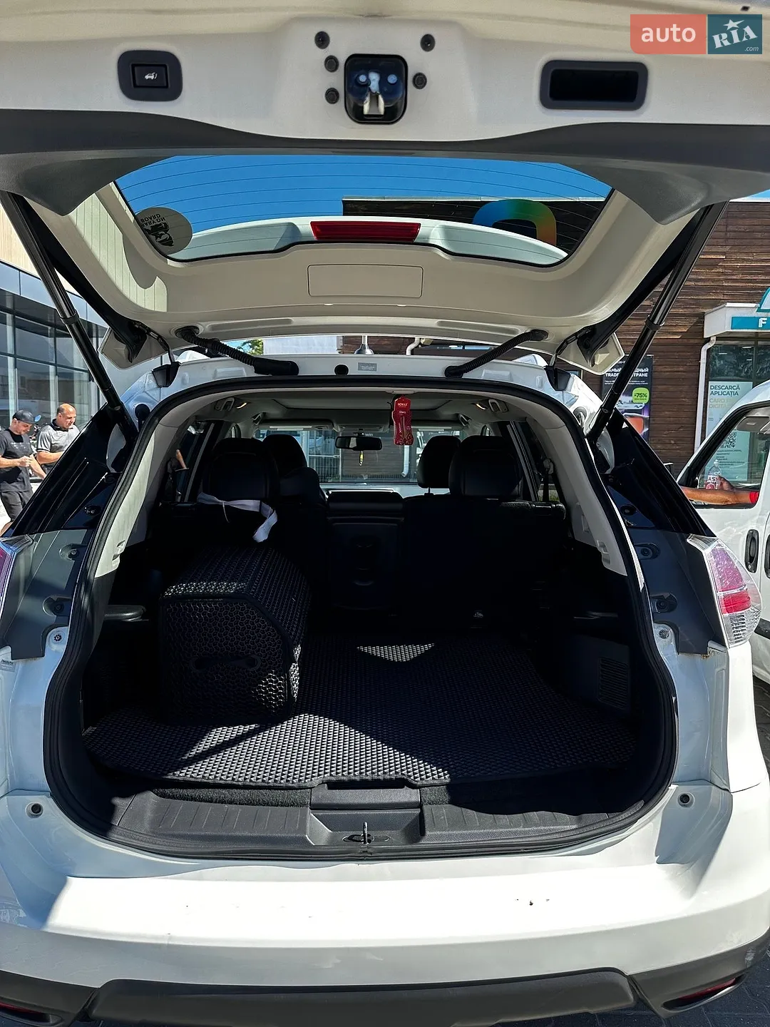 2016 Nissan Rogue - мініатюра 54