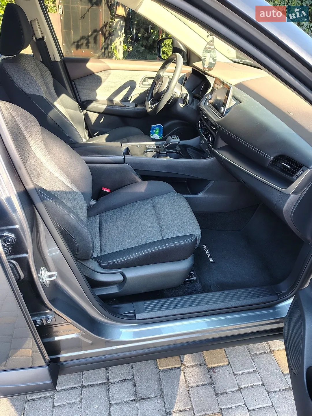 2020 Nissan Rogue - мініатюра 27